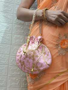 Bolsos de Potli bordados hechos a mano indios, regalos de devolución de recuerdos de boda, bolsos de mano de diseñador, bolso con cordón, estilo Rajasthani Batwa - Product Image 6