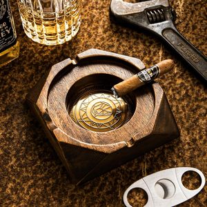 Cenicero de Madera Hecho a Mano Personalizado de Primera Calidad para Regalos para Hombres y Accesorios para Cigarros - Product Image 6