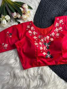 Blusa a juego de Saree de seda étnica cosida a mano con mangas bordadas hechas a mano de estilo boutique para fiesta nupcial - Product Image 3