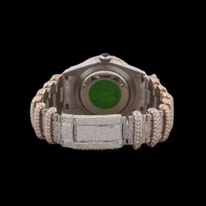 Montre unisexe en verre de haute qualité avec crâne, sertie de diamants en moissanite de clarté VVS, ornée de diamants taille brillant rond - Product Image 4