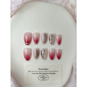 Crimson Wings Press-On Nail Art, design d'ailes élégant pour l'amélioration des ongles - Product Image 1