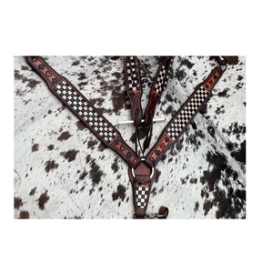 Juego de tachuelas de caballo de cuero marrón más vendido, cuello de pecho de una oreja, diseño de ajedrez tallado a mano, fabricantes de caballos duraderos - Product Image 3