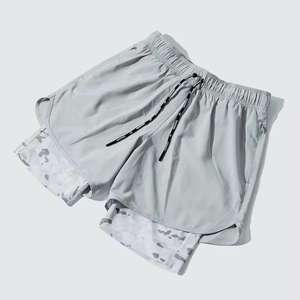 Pantalones cortos cargo transpirables personalizados | Lienzo apto para el estilo de vida activo de los hombres - Product Image 1