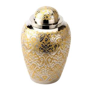 Conception solide de gravure d'urne de crémation de style européen avec des urnes de crémation décoratives en laiton de fer en métal de finition argentée en laiton en métal - Product Image 1