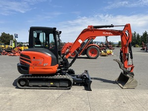 รถขุดขนาดเล็ก Kubota KX040-4 รุ่น ECO Plus น้ำหนัก 2 ตัน สำหรับงานก่อสร้างในฟาร์ม - Product Image 6