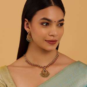 Women's Antique Zinc Alloy Short Water Drop <b>Necklace</b> with Synthetic Stones Elegant and Timeless for Wedding Occasions - Product Image 1