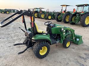 Tractor John Deere 1023E de 45 CV de Segunda Mano |   Tractor Agrícola Compacto para Caminar/Arrastrarse para Labranza - Product Image 3
