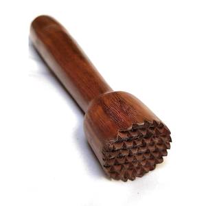Muddler de Cócteles de Madera de Diseño Superior, Herramienta de Barra Ergonómica y Resistente para Triturar Potente, Mezclar Suavemente y Preparar Bebidas Artesanales - Product Image 3