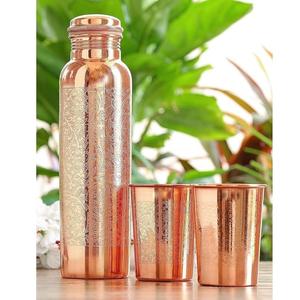 Bouteille d'eau en cuivre pur martelé de 1000 ml, style sport, gobelet à boisson avec logo personnalisable, finition mate, vente directe - Product Image 1