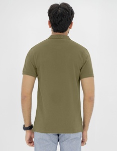 เสื้อยืดโปโลแบบถักลายสก็อตเสื้อยืดแบบสวมหัวลายสก็อตสีแดงและดำ - Product Image 2