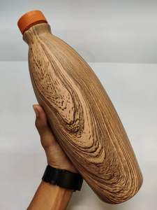 ขวดน้ำสไตล์คลาสสิกเป็นมิตรกับสิ่งแวดล้อมพร้อมฝาปิดอุปกรณ์ดื่มที่ใช้งานได้หลากหลายและปรับแต่งได้ทำด้วยมือจากอินเดีย - Product Image 3