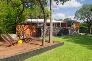 Baldosas de Piedra Volcánica Negra de Primera Calidad para Piscinas, 10 mm de Grosor, Pulido a Medida, Ecológicas, Diseño Moderno para Exteriores - Product Image 6