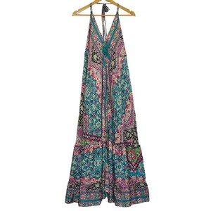 Robe en soie recyclée faite à la main, robe ethnique de festival bohème, robe de plage dos nu pour femmes robe Maxi en soie - Product Image 4