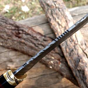Cuchillo de caza de acero de Damasco de hoja fija hecho a mano personalizado con mango de madera grabado y Funda de cuero OEM - Product Image 6
