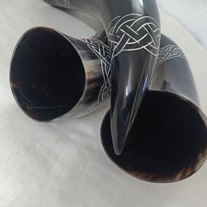 Corne à boire gravée sur mesure avec gravure sur le thème Viking, convient aux magasins de fournitures Viking pour la revente - Product Image 6