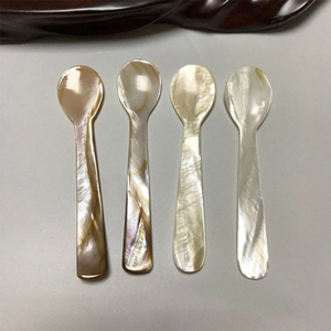 Design personnalisé cuillère à caviar nacre coquille naturelle vaisselle faite à la main pour une utilisation élégante à la maison et au restaurant - Product Image 4