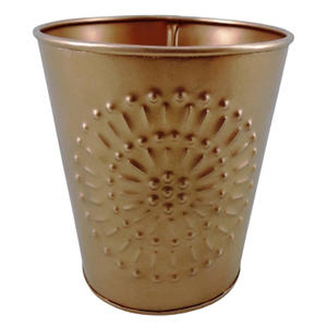 Ensemble intérieur et extérieur de 3 bougeoirs en métal plaqué argent pour décoration de Noël faits à la main - Product Image 5