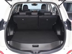 Toyota RAV4 2024 d'occasion en excellent état, faible kilométrage, aucun problème mécanique, prête à rouler, prix de gros. - Product Image 2