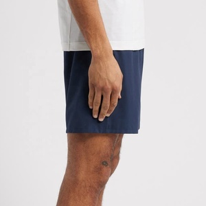 Pantalones cortos de chándal de entrenamiento de gimnasio con estampado de lámina de oro en relieve personalizado para hombre 100% algodón francés Terry patrón sólido estilo informal - Product Image 4