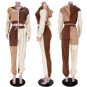 Ensemble de survêtement personnalisé pour femme, à capuche, imprimé, coupe classique, 2 pièces, polyester/coton, respirant, écologique, sweat-shirt et pantalon de survêtement - Product Image 4