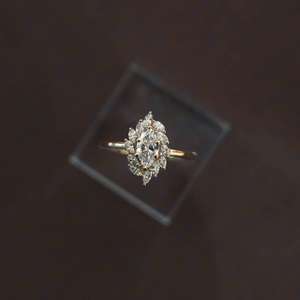 0.50 CTW Marquise Cut Cluster Moissanite Bague pour femme/Anniversaire Cadeau Bague Bande pour Amour - Product Image 1