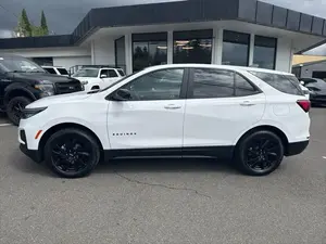 2023 CHEVROLET EQUINOX LS - Product Image 4