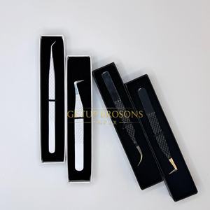 GETUP BROSONS IMPEX Acier inoxydable lisse 90/Courbe/Isolation/Boot, revêtement en poudre noir/blanc, design découpe cœur, motif cils - Product Image 3