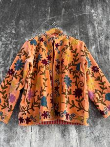 เสื้อแจ็คเก็ตกำมะหยี่สไตล์วินเทจสำหรับผู้หญิง – งานปักมือสไตล์โบฮีเมียนสำหรับงานเทศกาลและงานกลางคืน - Product Image 2