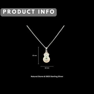 จี้ห้อยคอรูปน้ำเต้าจีน (นำโชคป้องกันภัย) ดีไซน์ทันสมัย ทำจากเงินแท้ ประดับด้วยหินธรรมชาติ หอยมุกสีขาว และทซาโวไรต์ - Product Image 2