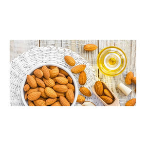 Vente en gros d'huile d'amande douce biologique 100% pure Marque privée Huile pressée à froid pour cheveux en vrac Huile naturelle pressée à froid - Product Image 3