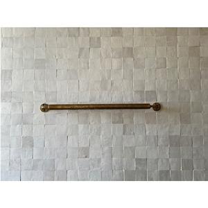 Gran oferta, toallero de latón que ahorra espacio, además funcional y decorativo para baños pequeños, disponible a buen precio - Product Image 1