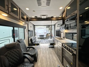 Remolque de Campamento Usado A-l-l-i-a-n-c-e Valor 21T15 2023 en Venta para Camping y Viajes - Product Image 5