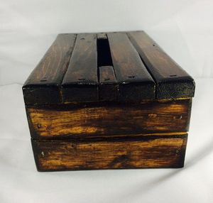 Grande boîte à mouchoirs en bois fabriquée à la main, design rectangulaire écologique, finition polie, adaptée à la maison et au lieu de travail - Product Image 1