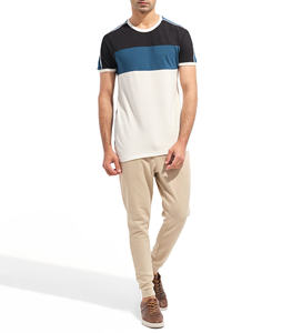 เสื้อยืดโลโก้แบบสวมหัวแขนสามสีสำหรับผู้ชาย - Product Image 1