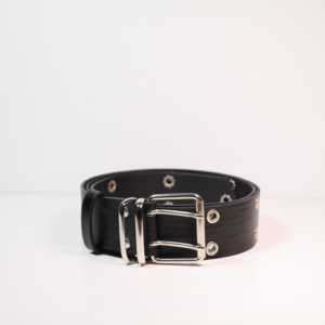 Ceinture décontractée pour femme avec détails à œillets et boucle en acier - Product Image 2