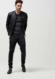 Chaqueta de cuero ajustada para hombre que ofrece un estilo moderno y nítido con superficie lisa y un fuerte acabado de cremallera frontal - Product Image 5