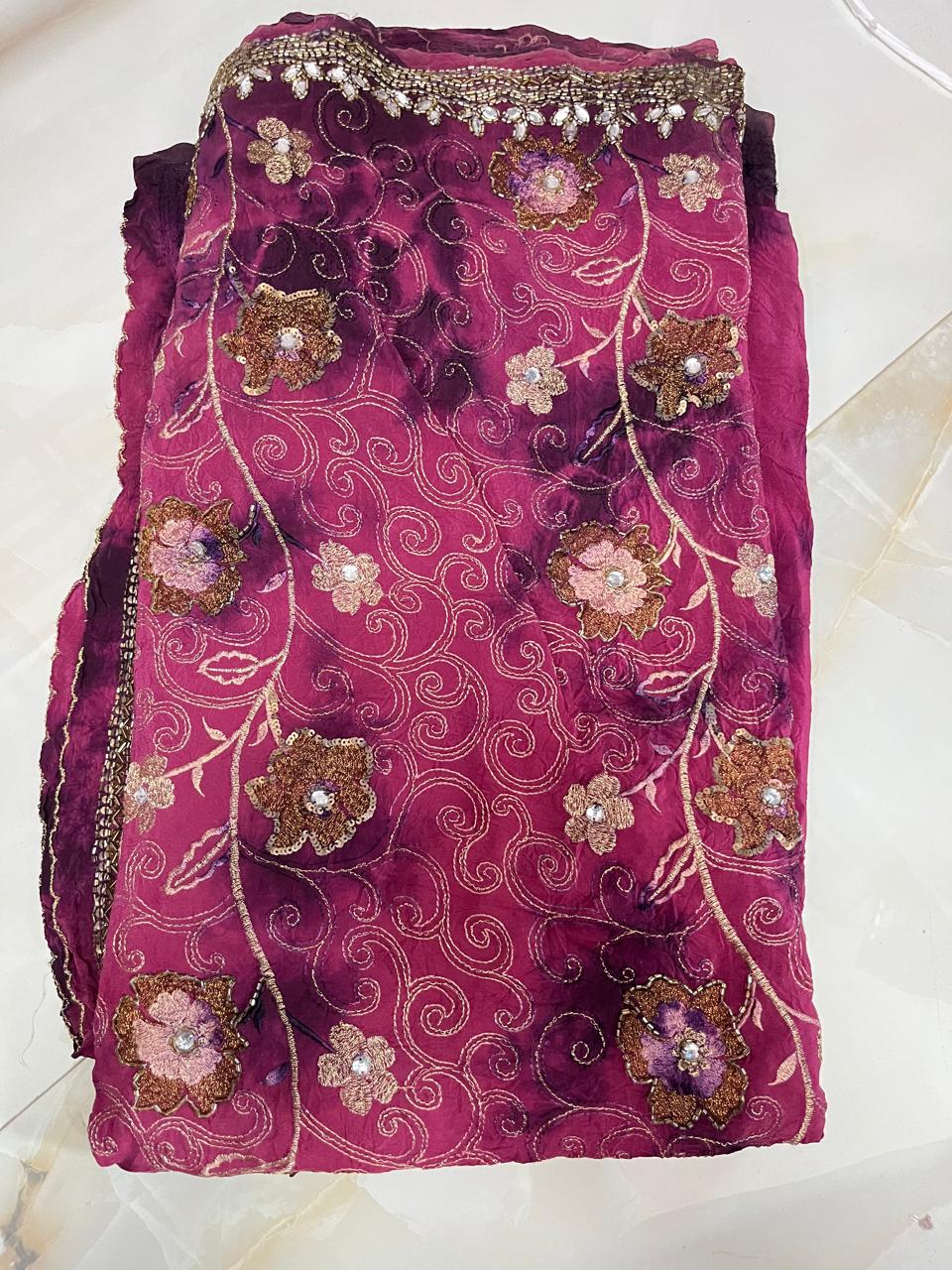 สีย้อมปักสีม่วง