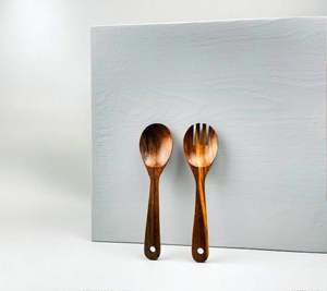 Spatule à mélanger et à cuire en bois Ensemble de cuisine en bois à long manche de 2 SERVICE À SALADE EN BOIS LOT DE 2 KETCHENWAR UNIQUE FAIT À LA MAIN - Product Image 2