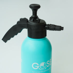 Regadera de plástico HDPE 2L de alta calidad de gran capacidad con marcas de nivel logotipo personalizado uso doméstico - Product Image 3