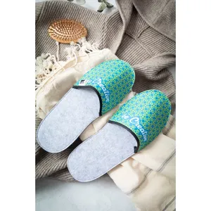 Pantuflas CreaFelt Ecológicas de RPET, Set de Regalo Empresarial - Product Image 2