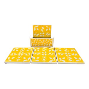 ชุดที่รองแก้วเปลือกหอยมุก4ชิ้นที่หรูหรา - Product Image 1