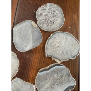 Posavasos de Piedra de Ágata Blanca Hechos a Mano, Ágata Aashim, Forma Irregular Natural, Varios Estilos, Feng Shui, Cruz, Mascota de Hadas - Product Image 4