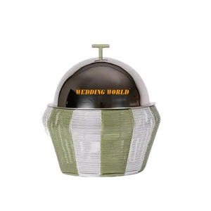 Calentador de Comida de Metal de Primera Calidad, Cazuela Hecha a Mano, Calentador de Comida de Metal de Diseño Clásico y Elegante - Product Image 1