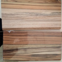 Planches en bois de teck massif Jiusi Woods, chants collés, bois dur, conception et dimensions OEM ODM