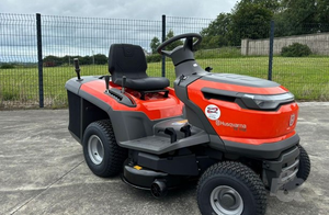 Descuento para Cortacésped Industrial de 2 Tiempos con Tracción Total TC112/R 316TsX - Precio de Fábrica al por Mayor para Uso en Jardinería de Calidad - Product Image 2