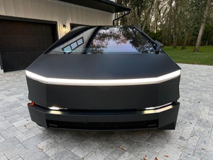 TESLA CYBERTRUCK 2025 DE PRIMERA MANO, TRACCIÓN EN LAS CUATRO RUEDAS, AUTO USADO EN PERFECTAS CONDICIONES - Product Image 2