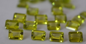 Natural Peridot Octagon Cut 7x9 mm Faceted - Loose Peridot Octagon Cut - Product Image 2
