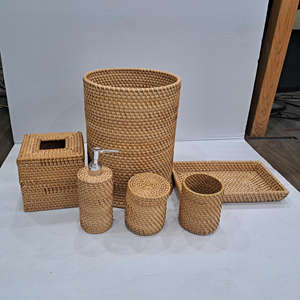 Ensemble de 6 paniers de rangement en rotin pour salle de bain, boîtes en rotin, paniers tissés, organisateurs en bois pour linge, serviettes et bouteilles, accessoires de salle de bain - Product Image 1