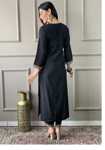 Apparel & <b>Accessories</b> Viscose Chanderi Fabric Kurti Pant With Beautiful Dupatta Collection for Women PartyWear for Wholesale - Product Image 4