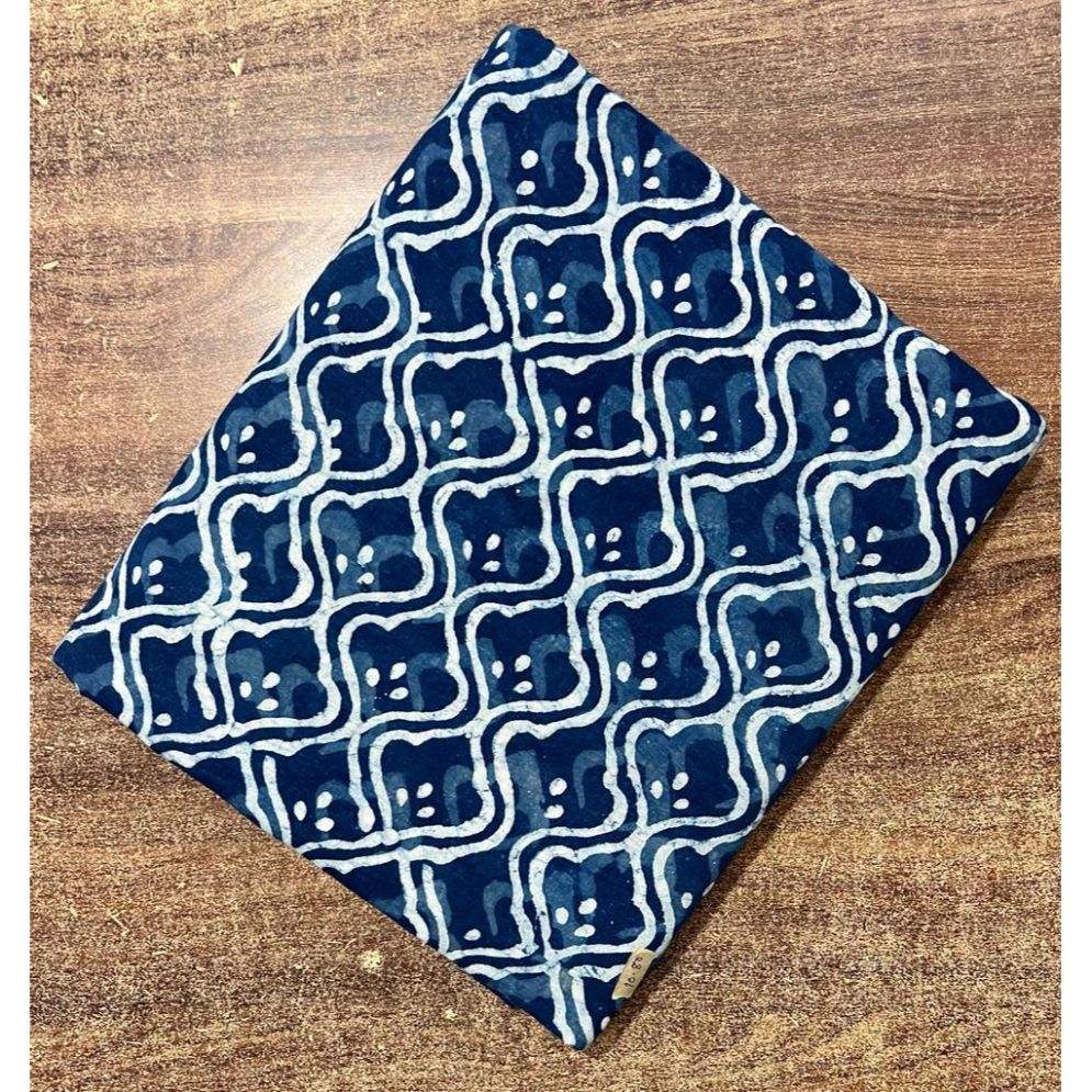 สีน้ำเงิน